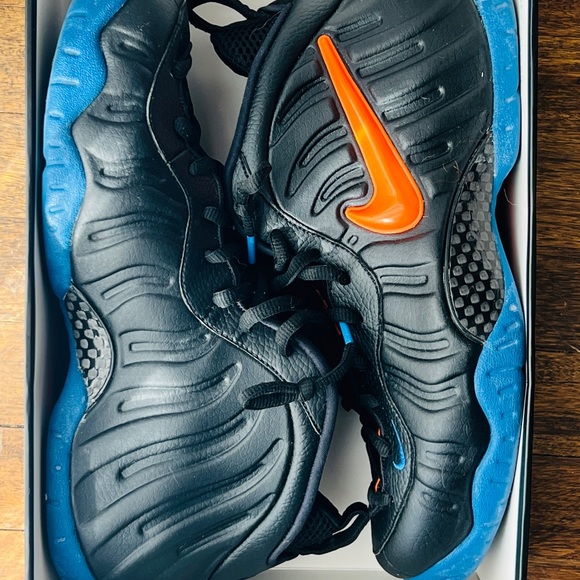 Nike Air “ Knicks “ Foamposite Pro • Men’s Size 12 - Picture 12 of 14